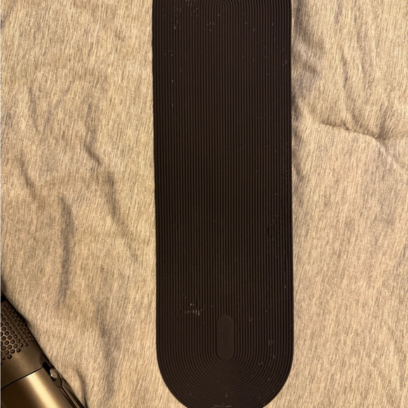 Dyson Airstrait Straightener - Picture 6 of 7